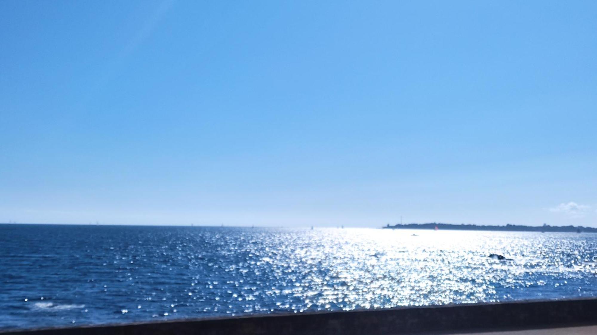 Appartement T3 De 74M2 Tres Lumineux Vue Panoramique Mer Et Plages กงการ์โน ภายนอก รูปภาพ